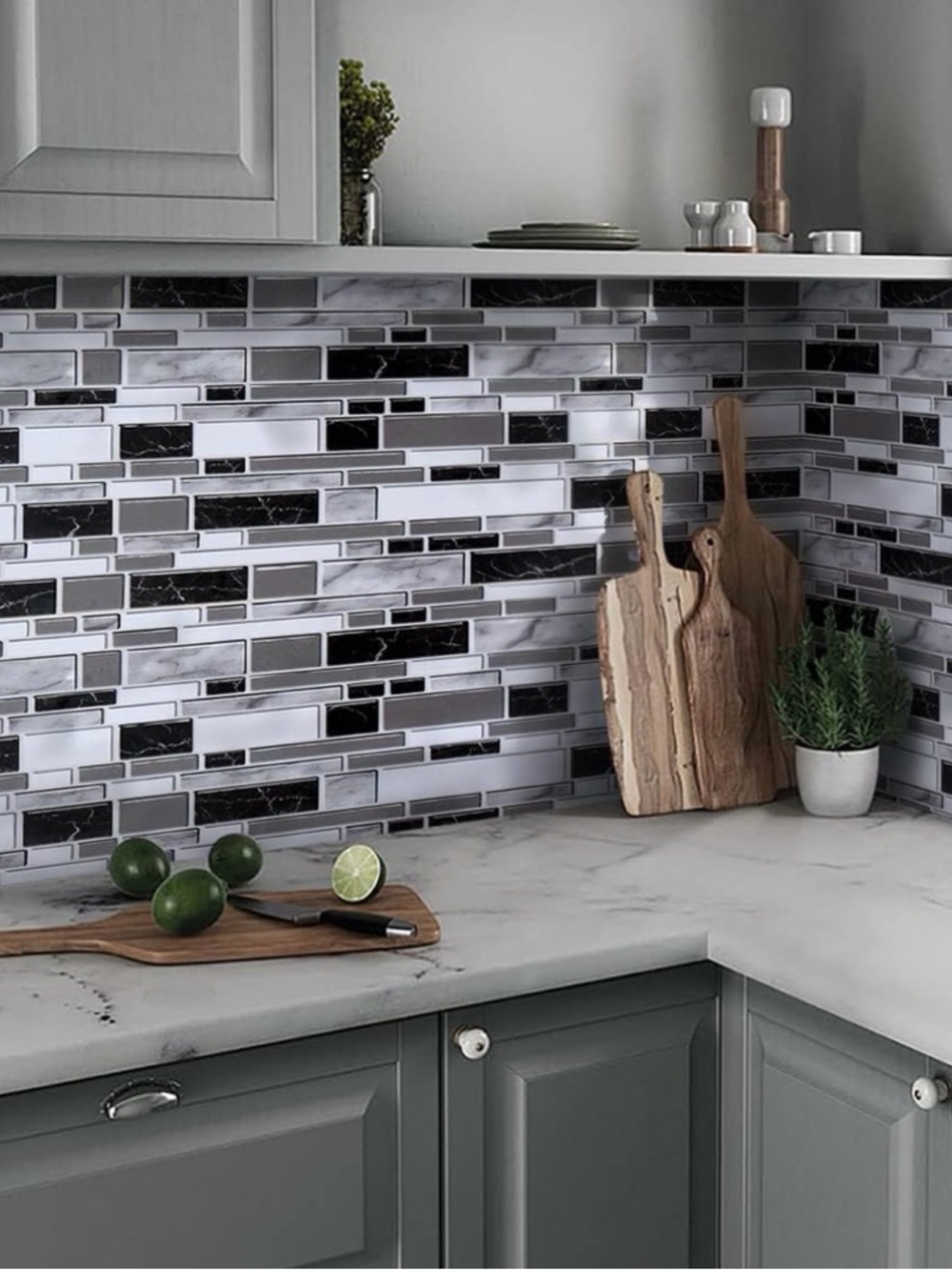 Gray and Black Marble Mosaic Backsplash Peel and Stick Tile